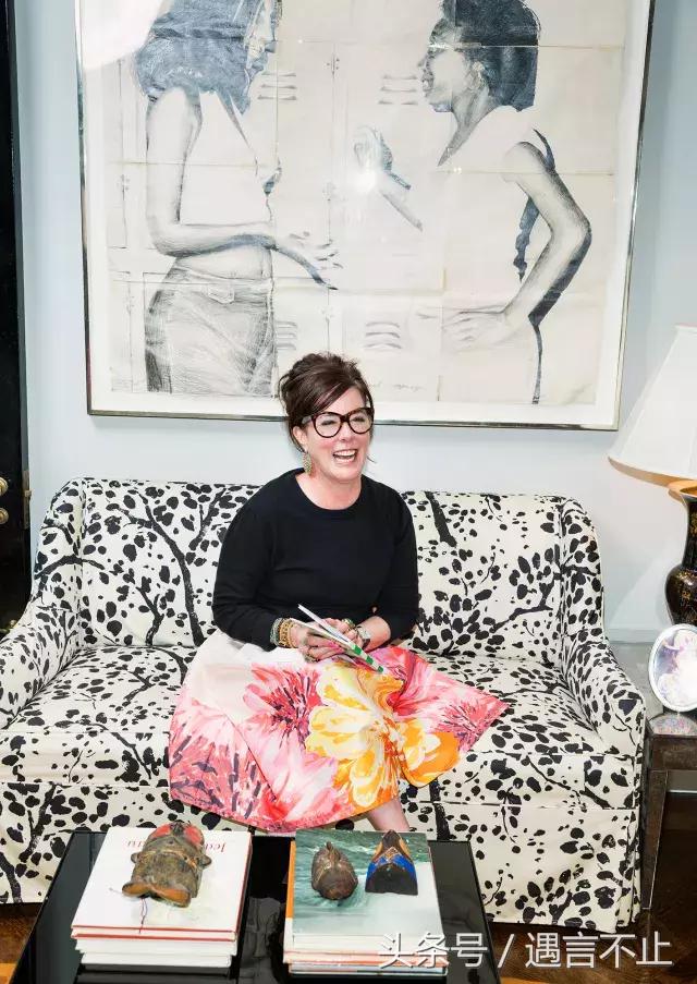 创立24亿美金的品牌，带来无数少女心的手袋，却在不快乐中离逝