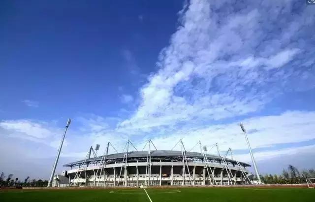 薛之谦在上海参加张学友演唱会,张学友薛之谦清唱