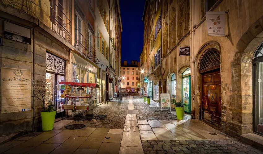 星球打卡景点,里昂的著名景点