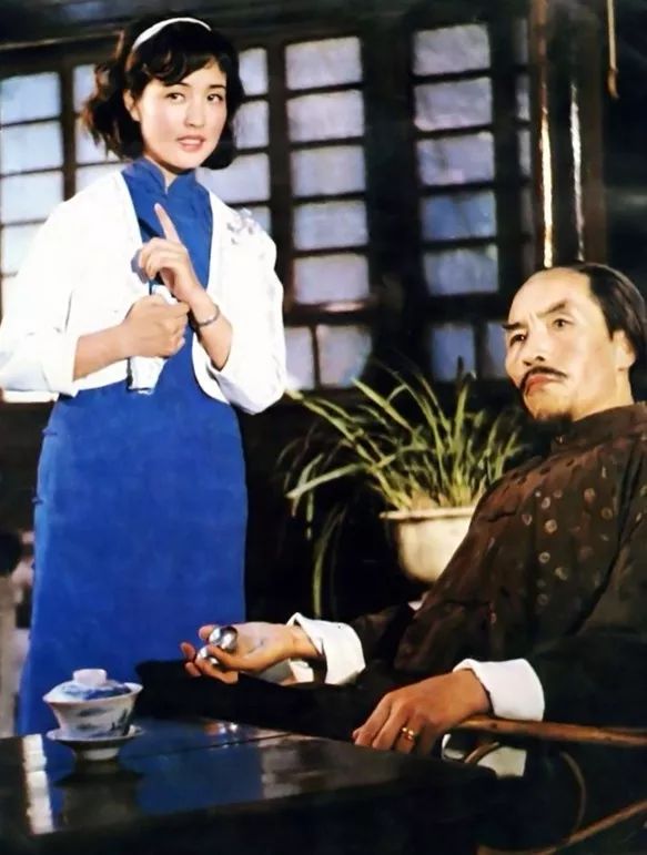 2毛5一张电影票卖出上亿票房，和姜文搞地下情，她当年是真的红啊