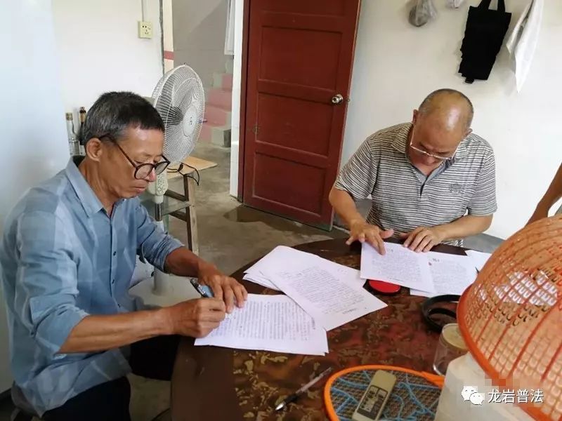 因建化粪池与邻居争议,两兄弟一起建房闹矛盾怎么处理