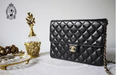 斜背小包精致高档,500以内的斜背小众包包穿搭