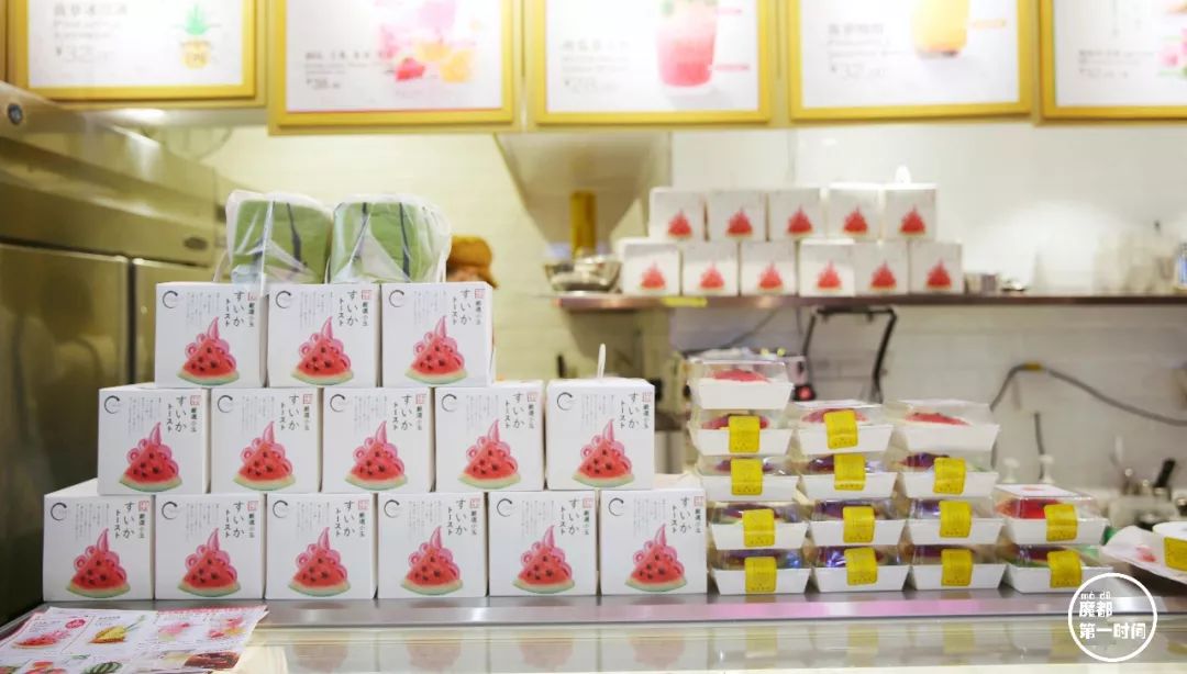 魔都“西瓜冰三明治”鼻祖来长宁开新店啦！粉金主题，颜值担当！