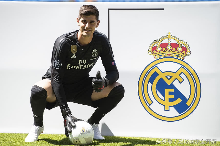 情商太低！皇马新门神刚加盟就掀起内讧，他一席话恐惹怒竞争对手