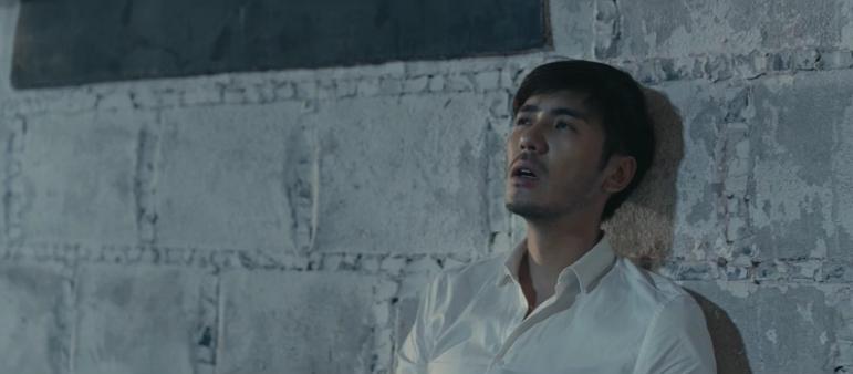 真枪实弹电影,真枪和假枪的电影