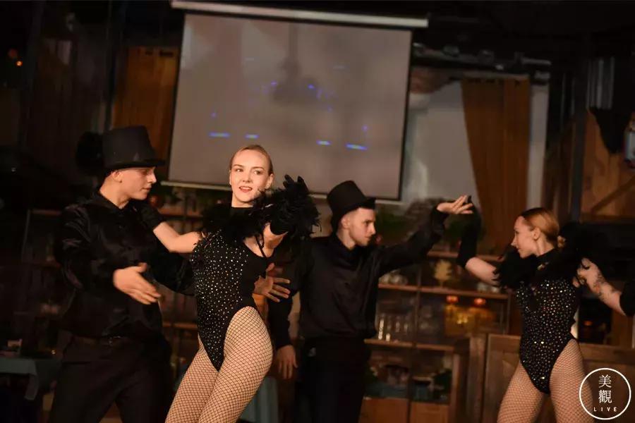 上周末，我在西安参加了一个非常Skr的潮人聚会