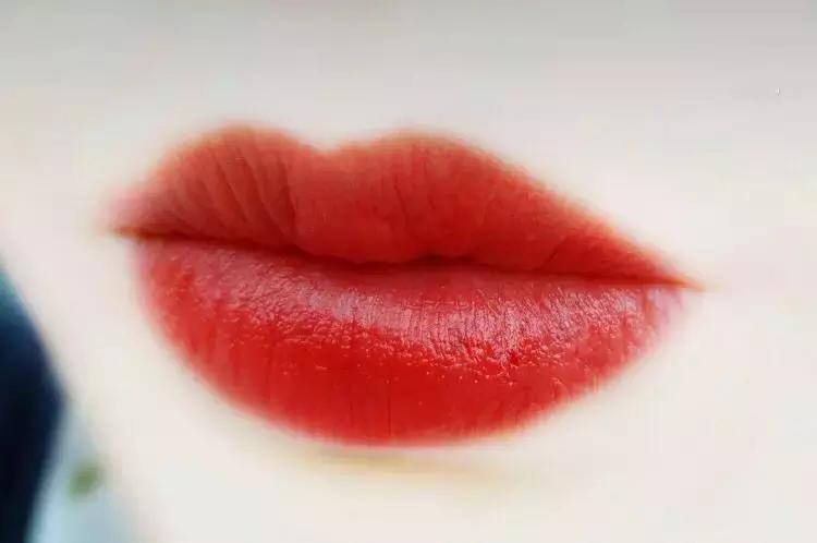 纪梵希粉丝绒39口红真实试色,纪梵希315口红试色