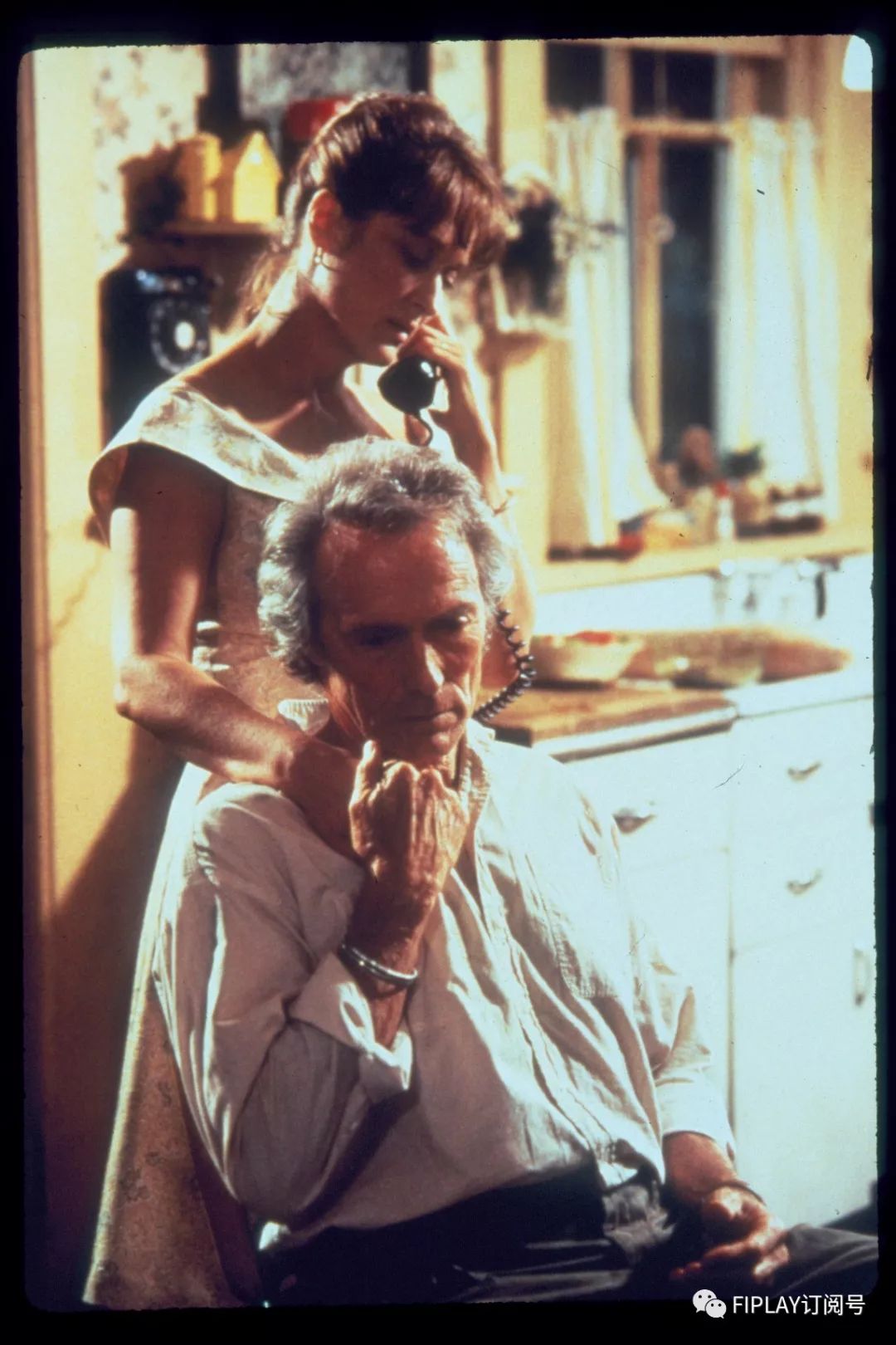 碟评丨火辣国度懒洋风——《拉丁不了情》