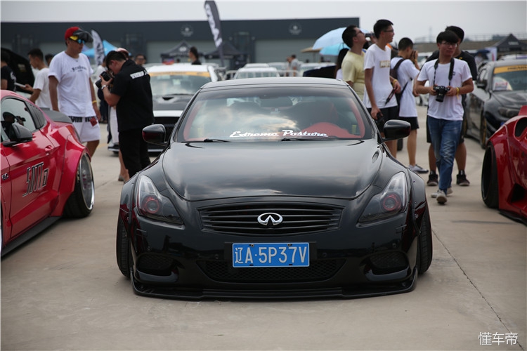 g35英菲尼迪改装案例视频,英菲尼迪g37coupe改装案例