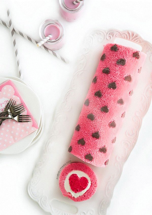 用甜品向你发射爱的小心心，提前预定七夕的甜蜜暴击！