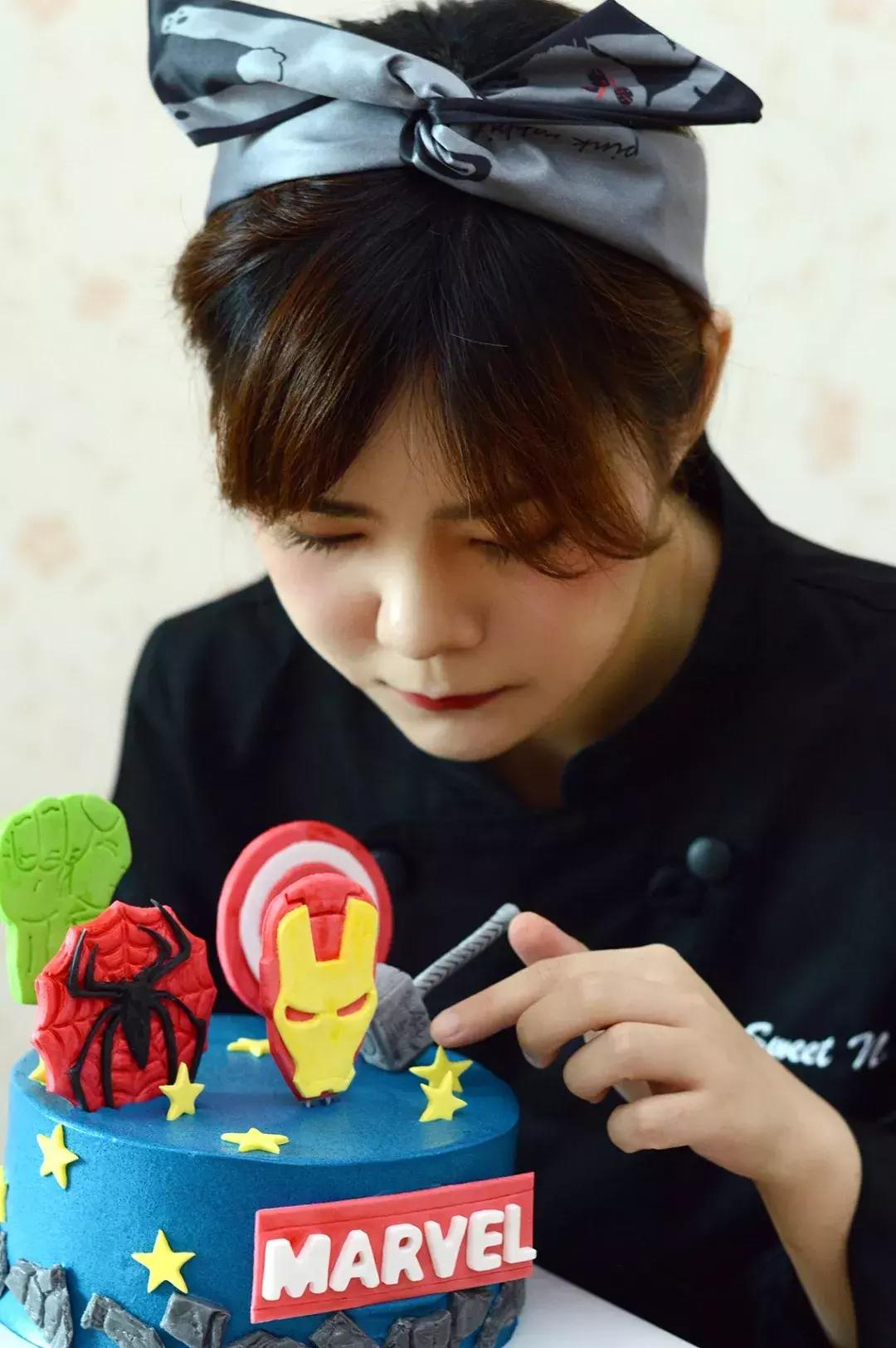 比魏璎珞更任性，成都妹子开离婚派对，还做了一款离婚蛋糕