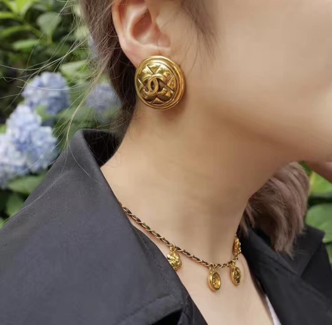 东京大阪中古店对比,日本大阪中古店香奈儿22mini