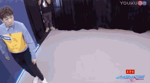 张国荣梅艳芳cp,张国荣和梅艳芳同一年走的吗