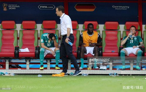 厄齐尔因遭受种族歧视是否接盘,厄齐尔为什么会变成背锅侠