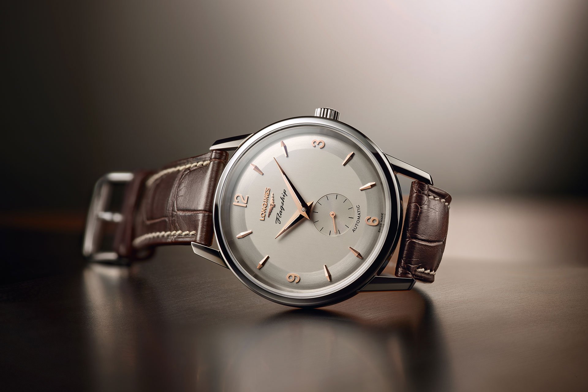 女人一定要明白，关于左手“戴高仿表”含义，别傻傻什么都不知道