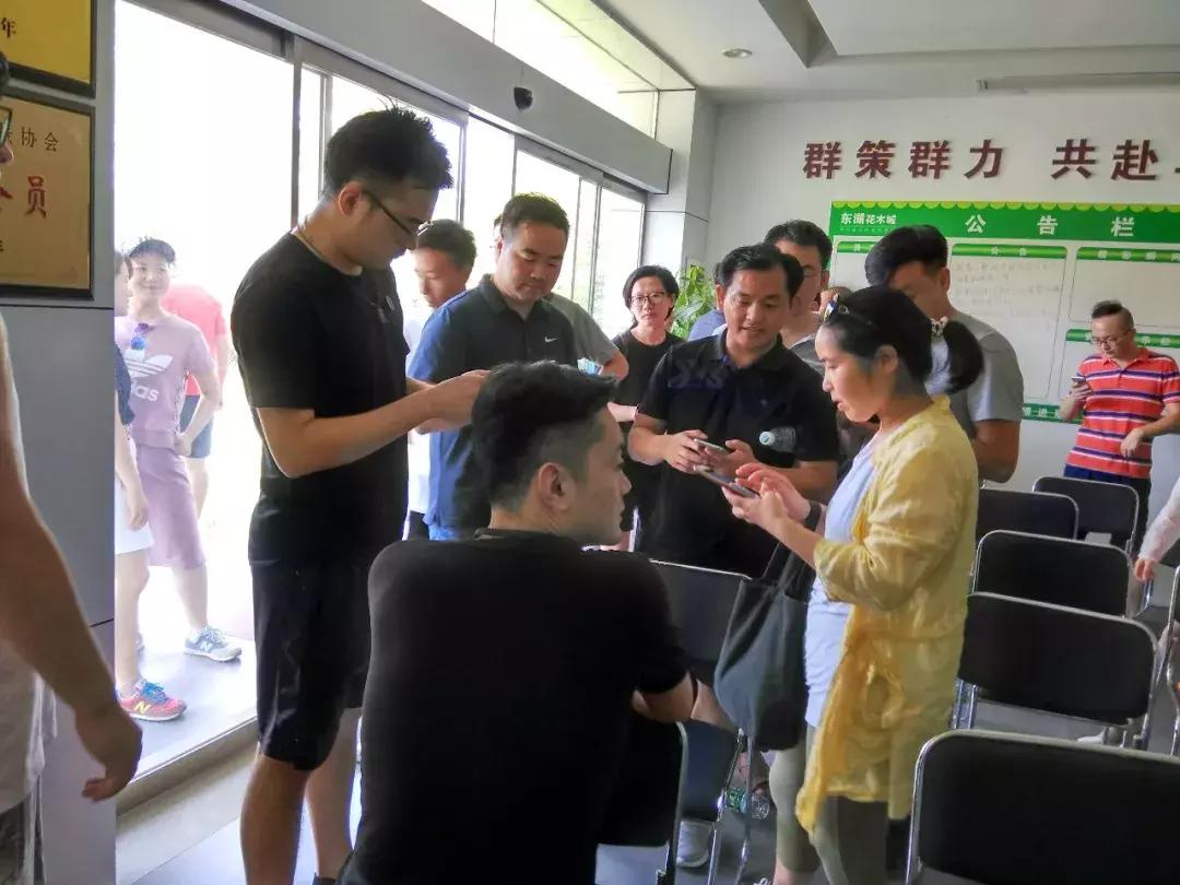 菁英荟跑团大咖云集，一场体力、脑力和心力的激烈交锋！