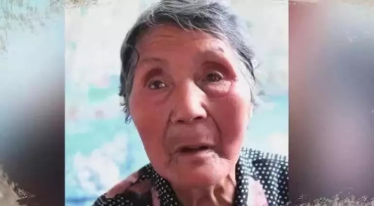 毒打、强奸、*虐性**……他把一个女人故事画成漫画,看到第几张你哭了