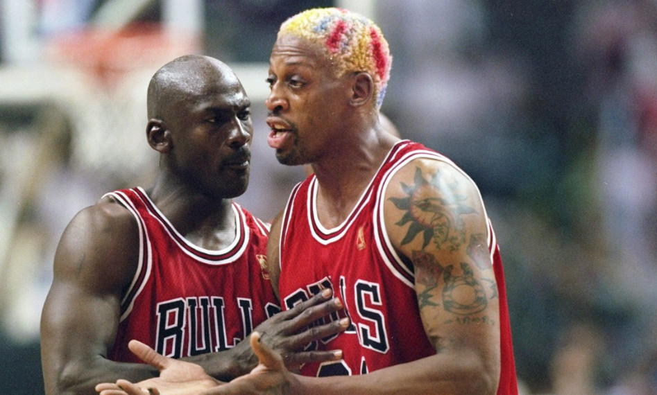 盘点乔丹生涯五次夺冠传奇故事,乔丹夺冠靠队友