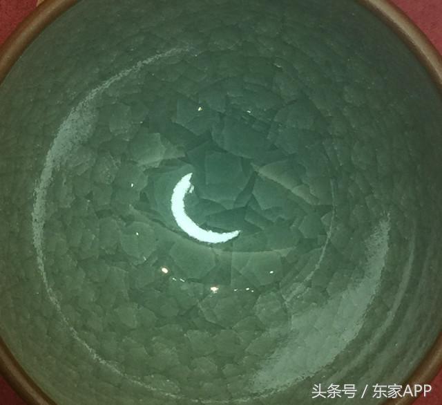 龙泉青瓷冰裂纹,龙泉青瓷冰裂纹喝水会有玻璃渣吗