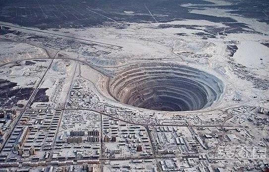 目前地球有没有比钻石还珍贵 (地球大量钻石)