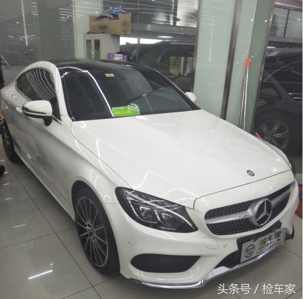 2017款奔驰c200跑2万公里二手车价,2017奔驰C200轿跑