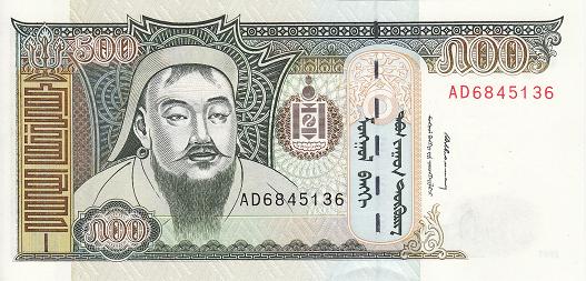 蒙古国开卡车到中国排队,蒙古国人来到中国发达城市