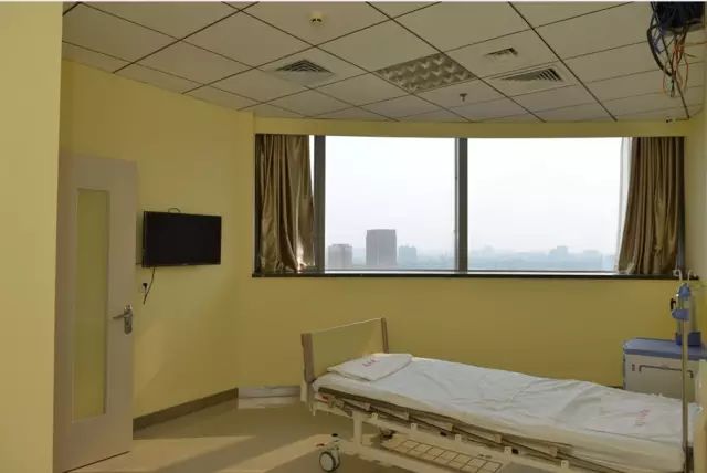 医生抢救昏迷不醒一路走好,重度昏迷康复治疗