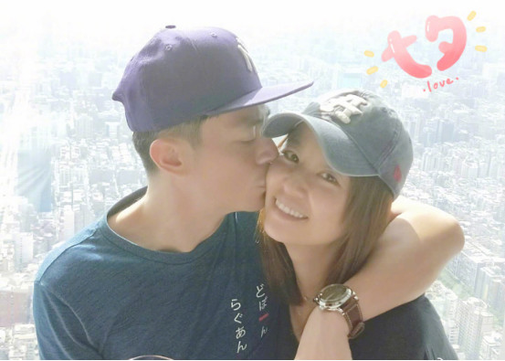 苏醒和女朋友吻戏视频,苏醒和女友拥抱