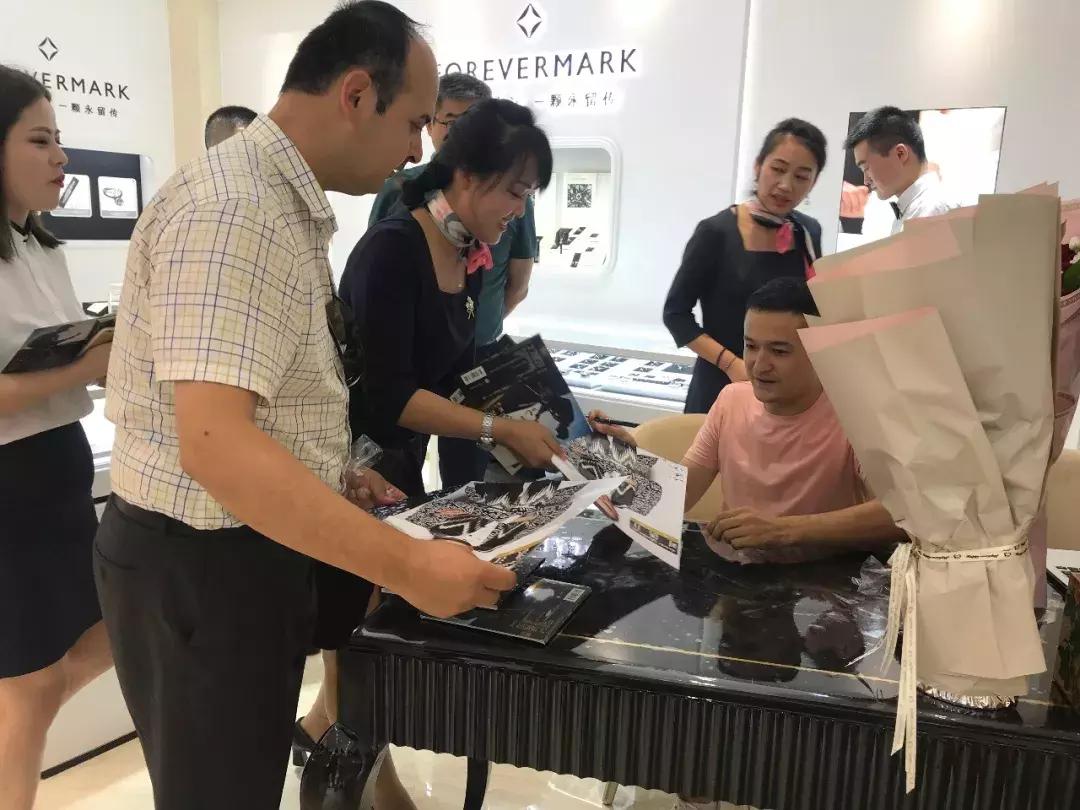 碧罗珠宝奎屯店,碧罗珠宝库尔勒总店