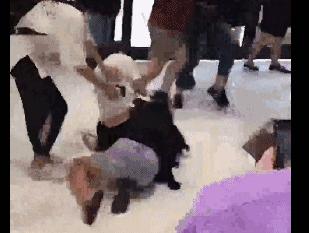 韩国免税店互殴,中国代购在韩国免税店