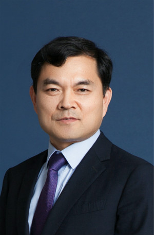 救死扶伤大爱无疆今天他们是最美的人