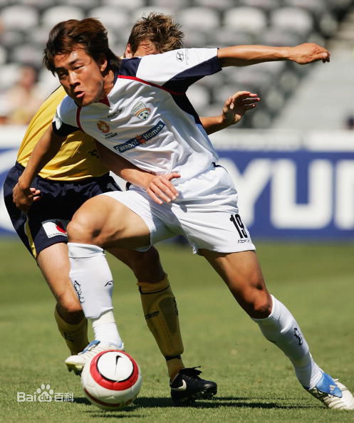 会踢足球的胖子——曲圣卿，如今成为大学队主帅，看淡风云