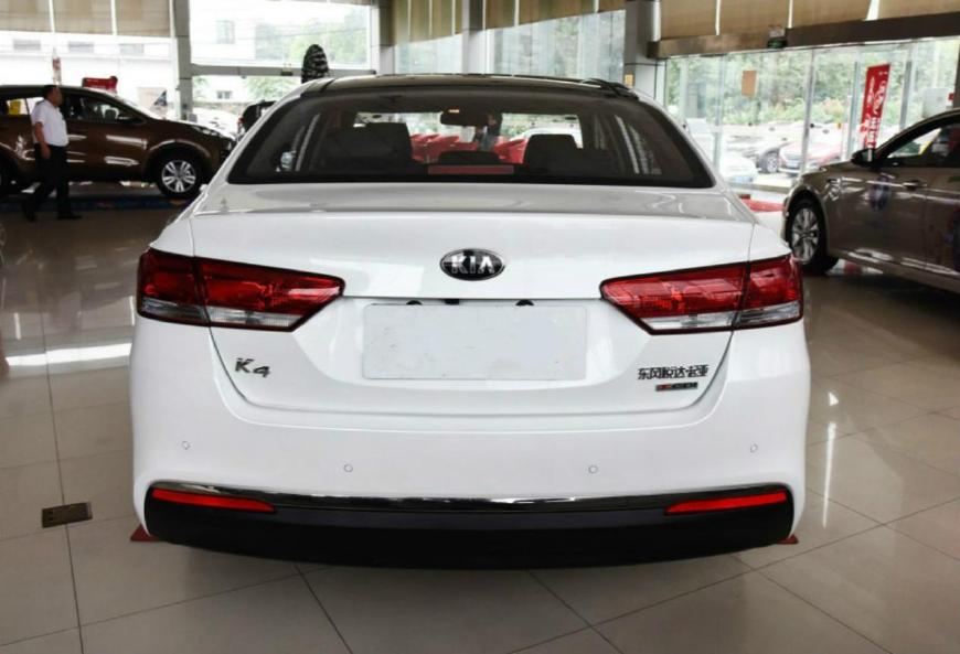 起亚k42017款1.8油耗,起亚全新k4会国产吗