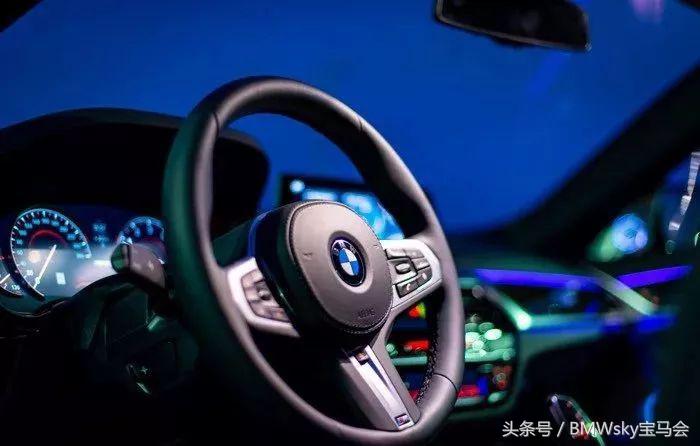 等待三个月后提车,2021款宝马m550i深度测评