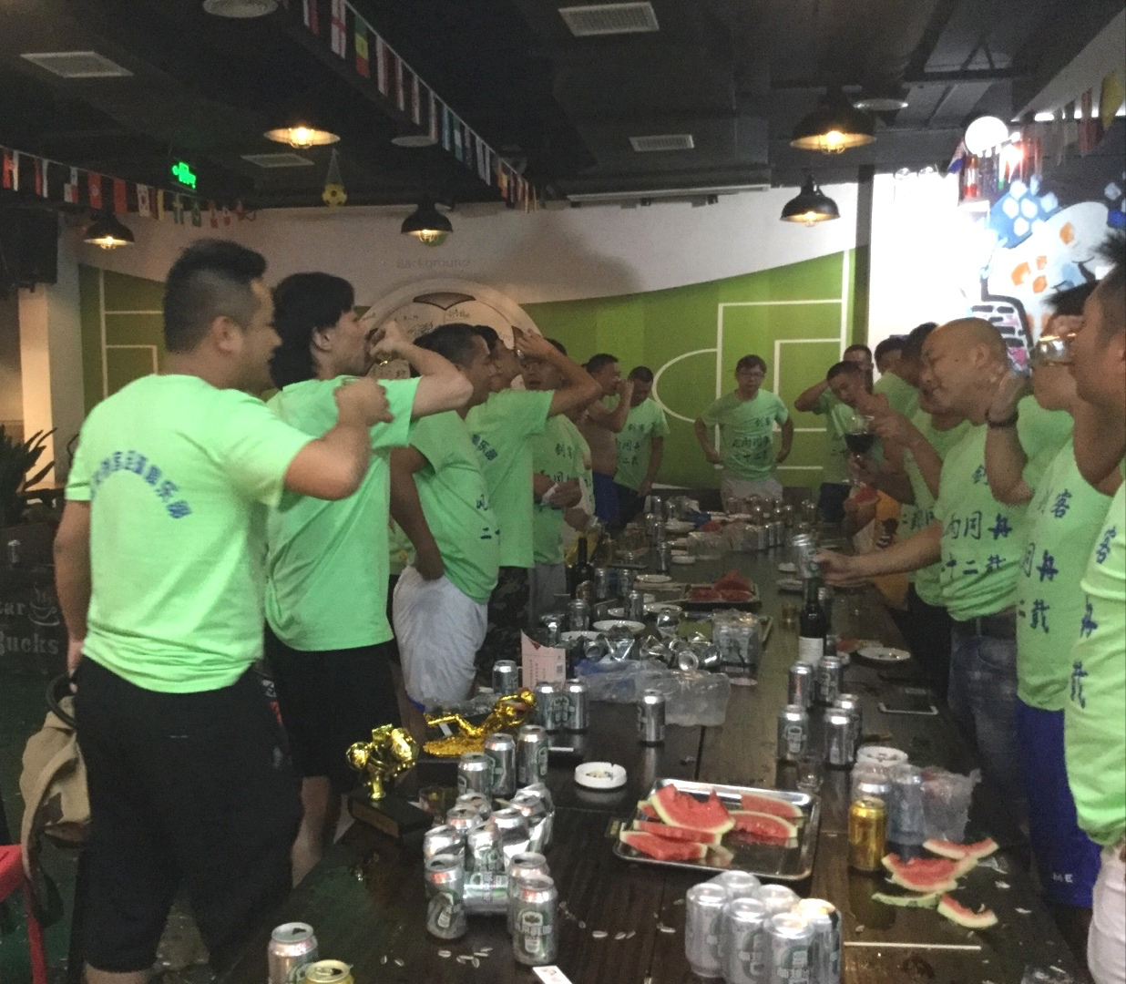 真英雄俱乐部直播,足球赛场真英雄