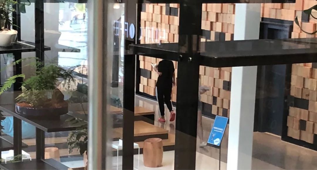 阿里巴巴厚底拖鞋,阿里巴巴拖鞋推荐夏季