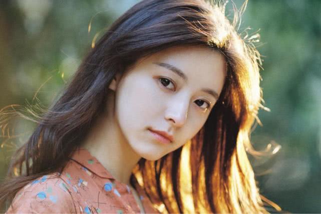 女朋友生气把微信删了该怎么哄她,跟别的女生聊天女朋友生气怎么哄