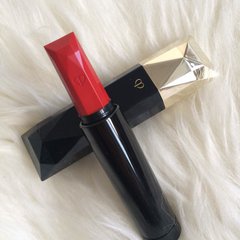 每个大牌口红都有卡片吗,每个大牌口红必买色号