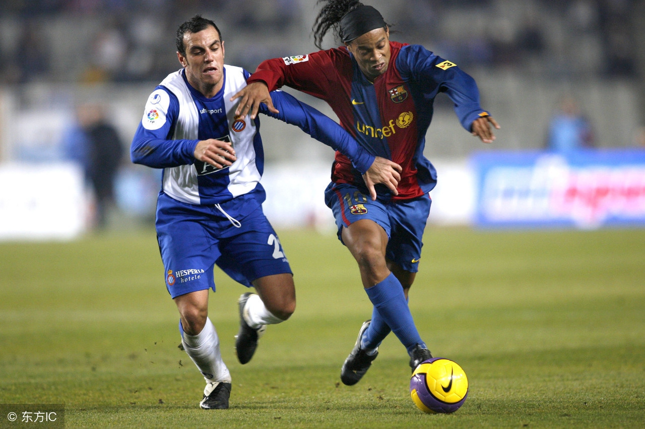 罗纳尔多与小罗花式传球,罗纳尔多的足球技能