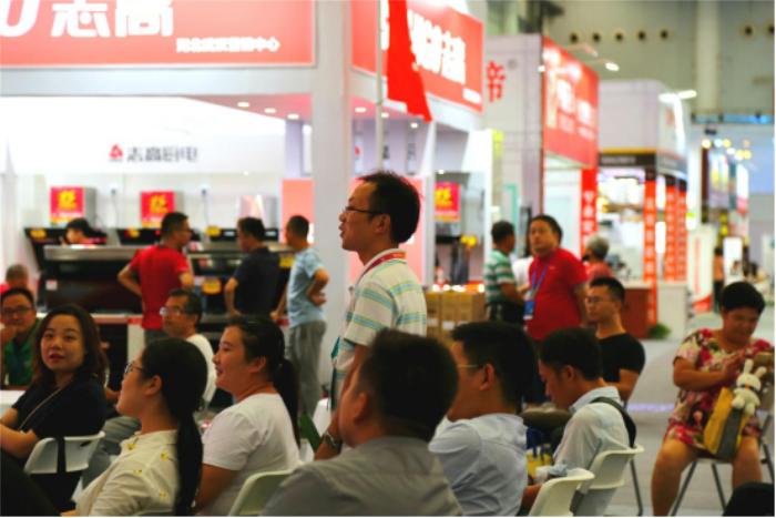 这个周末湖北3万人都涌向了武汉国博见证华中建材行业的崛起