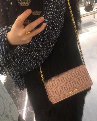 今年最流行的包包是什么样的款式,mlb2023秋季新款包包