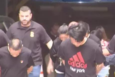 在官网上买的lv包包是正品吗,lv包包在国外代购真的便宜吗