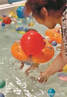婴儿游泳后身上起红点,小孩去游泳馆游泳后皮肤起红疹