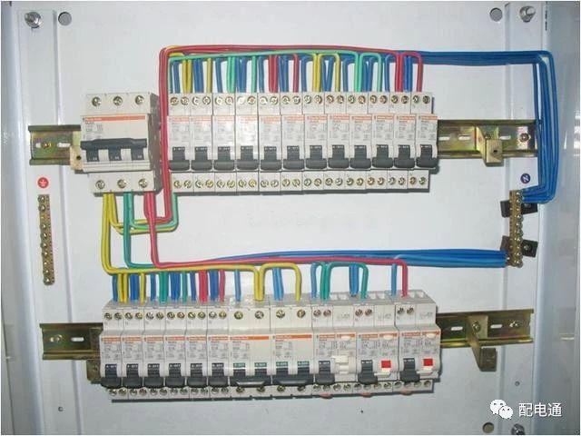 读文字太累？图文教会你配电箱接线全过程
