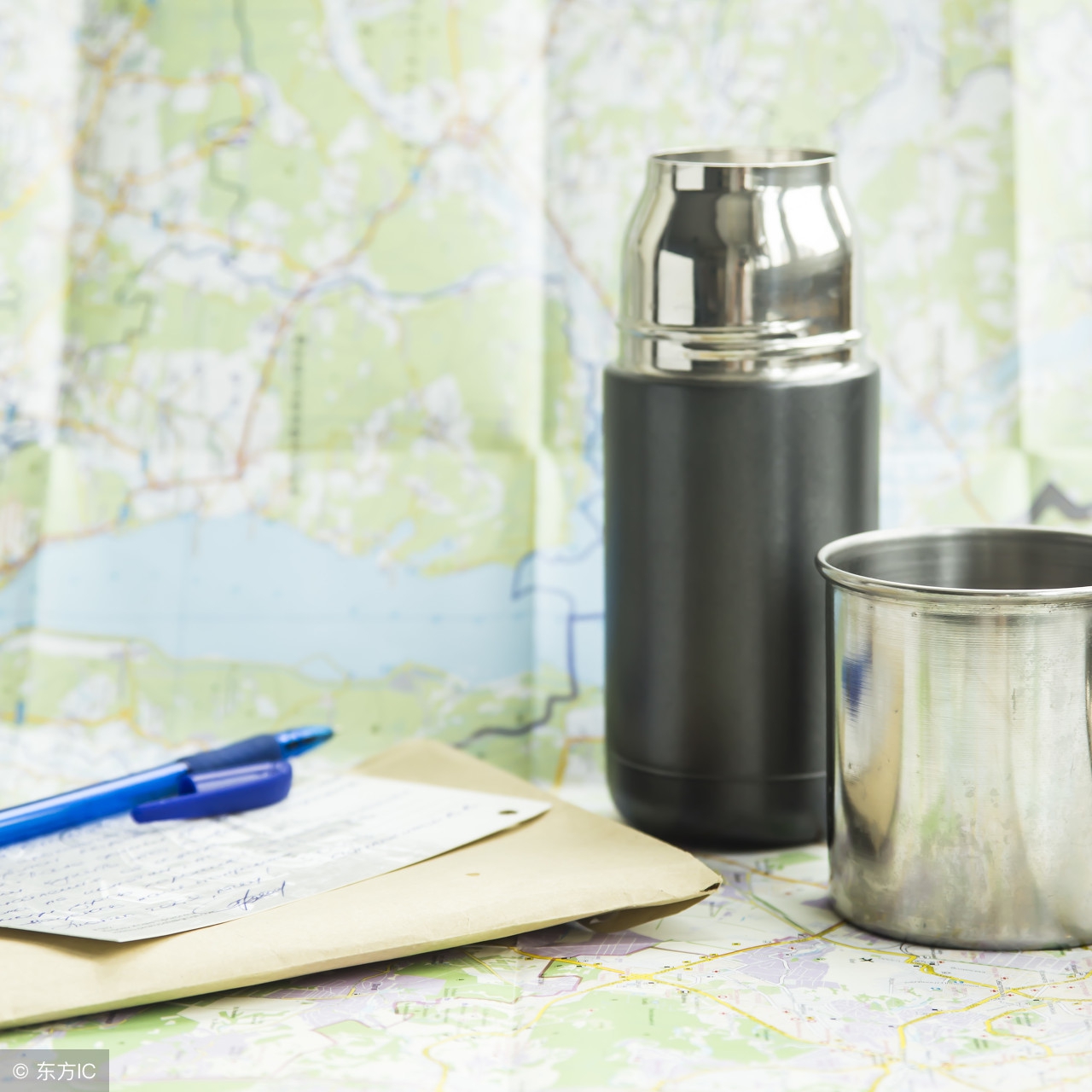 矿泉水瓶臭了怎么办,水瓶污垢用小苏打怎么去除