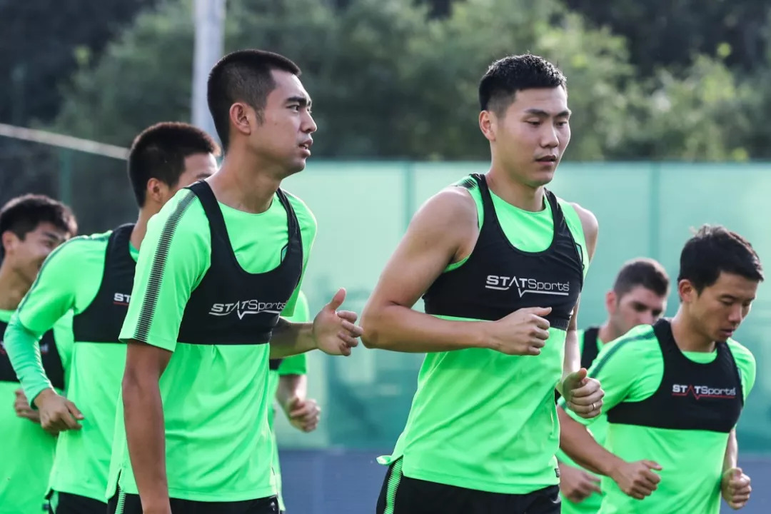 施密特最新比分预测,施密特新赛季阵容