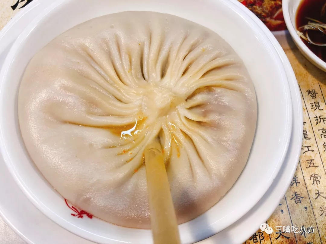 当年要是我没去批发美容美发产品，现在哪里还有小杨生煎的机会！