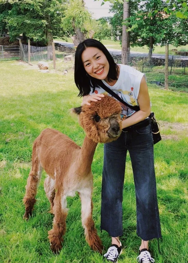 摩登妆容｜刘雯私照秘籍靠进化版CC霜帮大忙？清透底妆原来很圈粉！