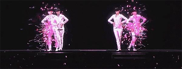 向往中的3D显示屏，可放置桌面，相框大小，随时展示全息图像