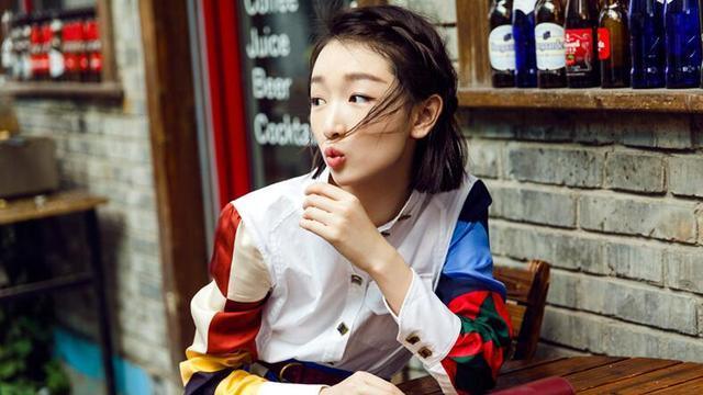 周冬雨10年前旧照曝光,周冬雨背后经历